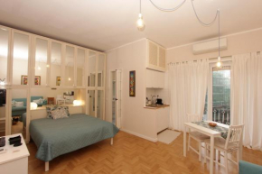 Aurelia Flat